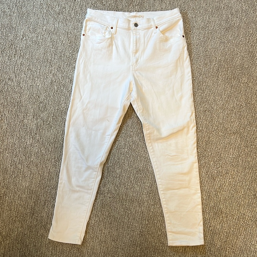 Levi’ Mile High Super Skinny Jeans size 31.